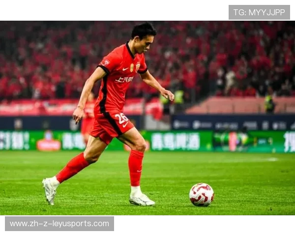 上港若续约主力射手，锋线火力将保持高效输出