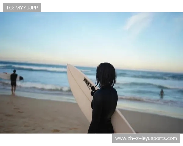 冲浪相机掉水却拍到完美浪形,选手靠回放自学 冲浪相机掉水却拍到完美浪形,选手靠回放自学